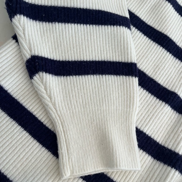 Striped Knit Sweater - White and Black - Picture 5 of 7